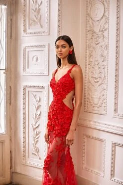 Fiorenza - Red -ALAMOUR STORE 105 e77429b1 4312 40a6 9920 39081e662dbf