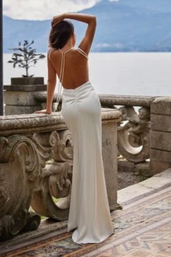 Elizabeth - White 24 Elizabeth - White -ALAMOUR STORE 15 34c5e0e1 51cf 4d36 98d2 85c9fff11a36