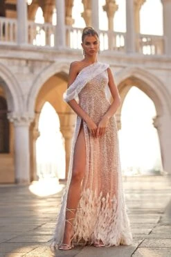 Shirley Gown -ALAMOUR STORE 1 de73ec75 97b0 4d76 8693 67335f3972c3