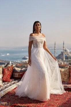 Sibeli Gown 17 Sibeli Gown -ALAMOUR STORE 20 d107ab2a b05c 4fc0 ba3f bb787037100a