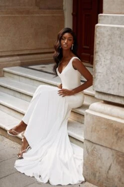 Katelyn Gown -ALAMOUR STORE 25 1bf56e58 93ef 448d b020 ec9d30fc320e