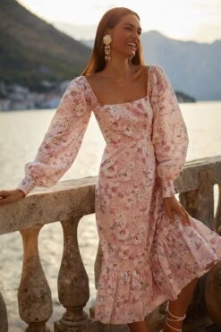 Sanela Dress 21 Sanela Dress -ALAMOUR STORE 32 59997f4b ac5e 4a6c bca7 1c51a6357d1e