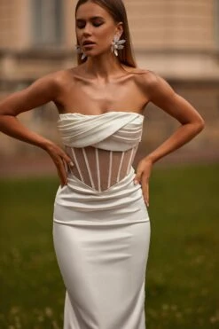 Yvonne Dress -ALAMOUR STORE 3 6461ed62 f0ac 42b0 8acf 8d2732f4c4d1