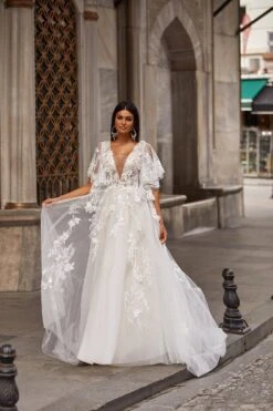 Roxelana Gown -ALAMOUR STORE 3 7aeacb4d bef9 487b 8bbd 9542d6f04e49