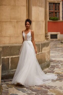 Lidia Gown -ALAMOUR STORE 41 7ba16b07 773c 4939 8c27 096816668b04