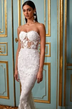 Thalia - White -ALAMOUR STORE 59 02fcf250 5c81 4fdb 86f6 df3961cc621a