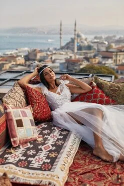 Ceyda Gown -ALAMOUR STORE 5 3f6cbc61 72fb 40b8 b0d0 500e7bfe6611