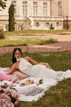 Sofia - White -ALAMOUR STORE 62 7a767167 c533 4f73 8d65 ea5bb6c9b30b