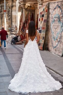 Derya Gown -ALAMOUR STORE 86 f60d85b2 6be5 413b a171 f2e3db1ae397