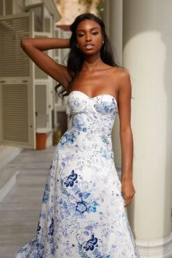 Akela Dress -ALAMOUR STORE 88 0da657d4 3b57 4dbe 9421 878dd3987770