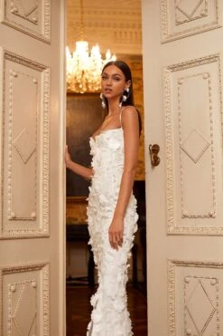 Petra - White 11 Petra - White -ALAMOUR STORE 8 e14455e705ece c702 4056 8d3c 664b94257b23 1600x fd6d2bc8 f7cb 4be6 92e7 db98d616b4c7