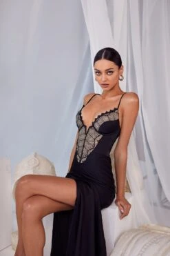 Greta - Black -ALAMOUR STORE 8 ee705456ece c702 4056 8d3c 664b94257b23 1600x e09273fa 260b 466a 9787 40da97c16957