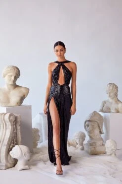 Vittoria - Black -ALAMOUR STORE 8 ee705eRERYce c702 4056 8d3c 664b94257b23 1600x 819b3c0f 4a22 4b05 8cd6 b89e3bd532af